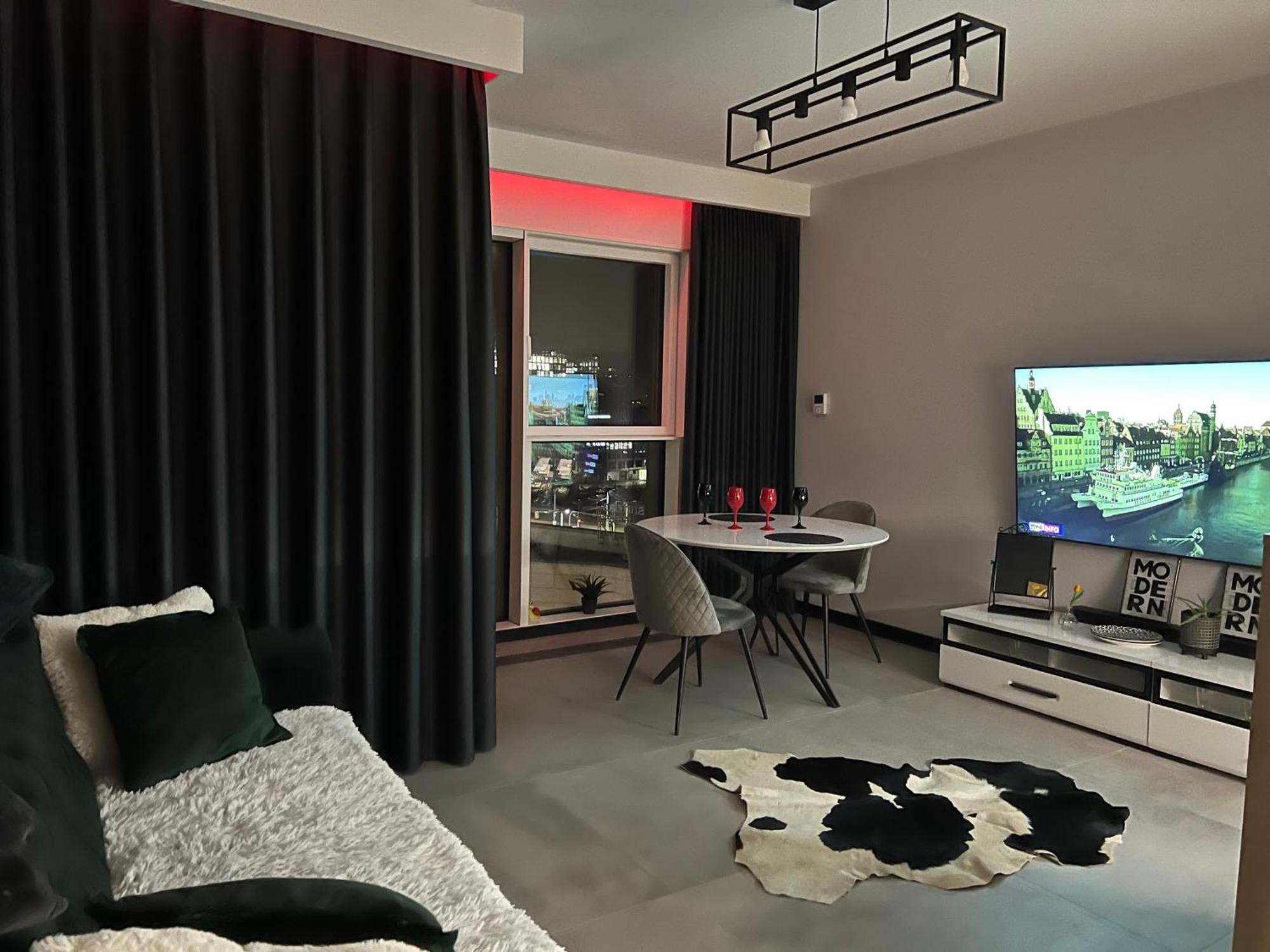 Апартаменты Towarowa - Milionowa 39 Check-In 24H Познань Экстерьер фото